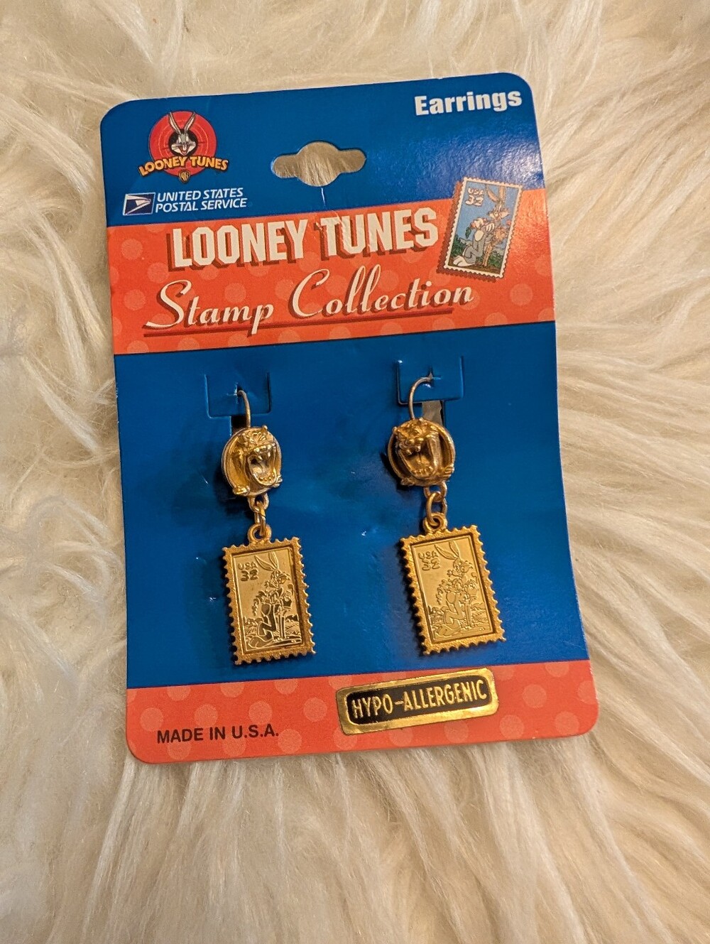 Looney Tunes Gold Stamp Dangle Earrings 1997